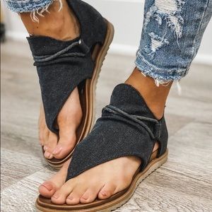 NEW Black Very G Gladitor Sandals